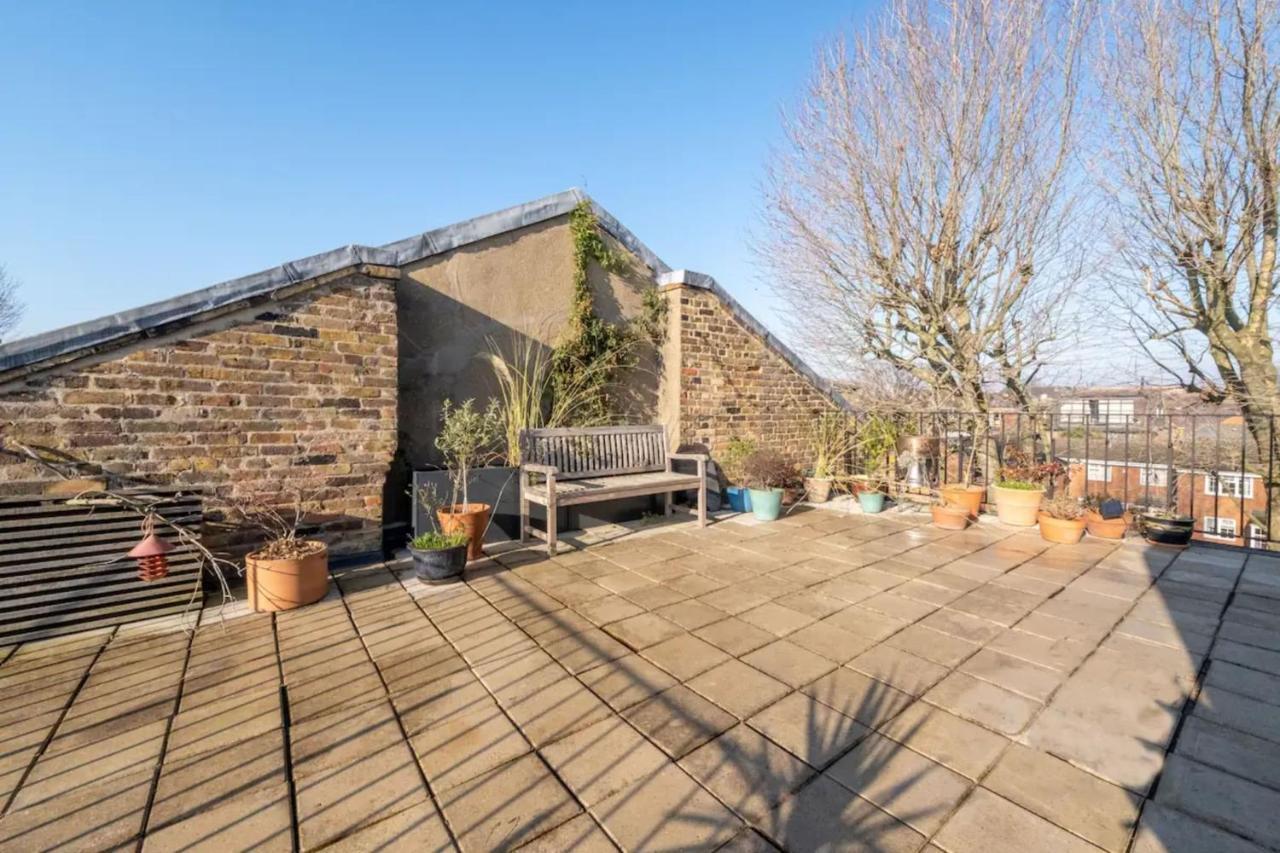 Peaceful 2 Bedroom Flat With Roof Terrace - Hackney *